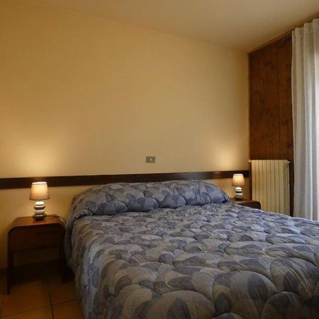 Dimora Fresilia Casa Vacanze Opi Eksteriør billede