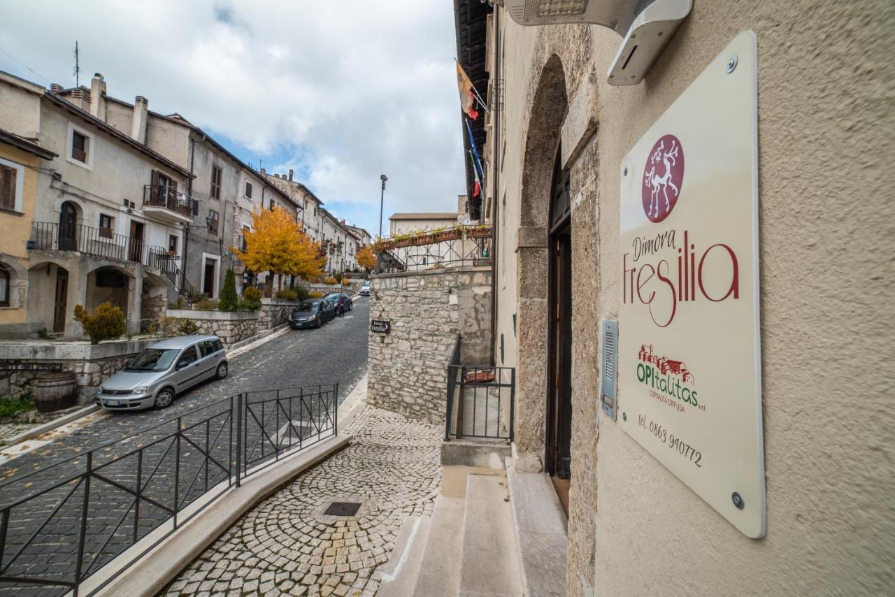 Dimora Fresilia Casa Vacanze Opi Eksteriør billede